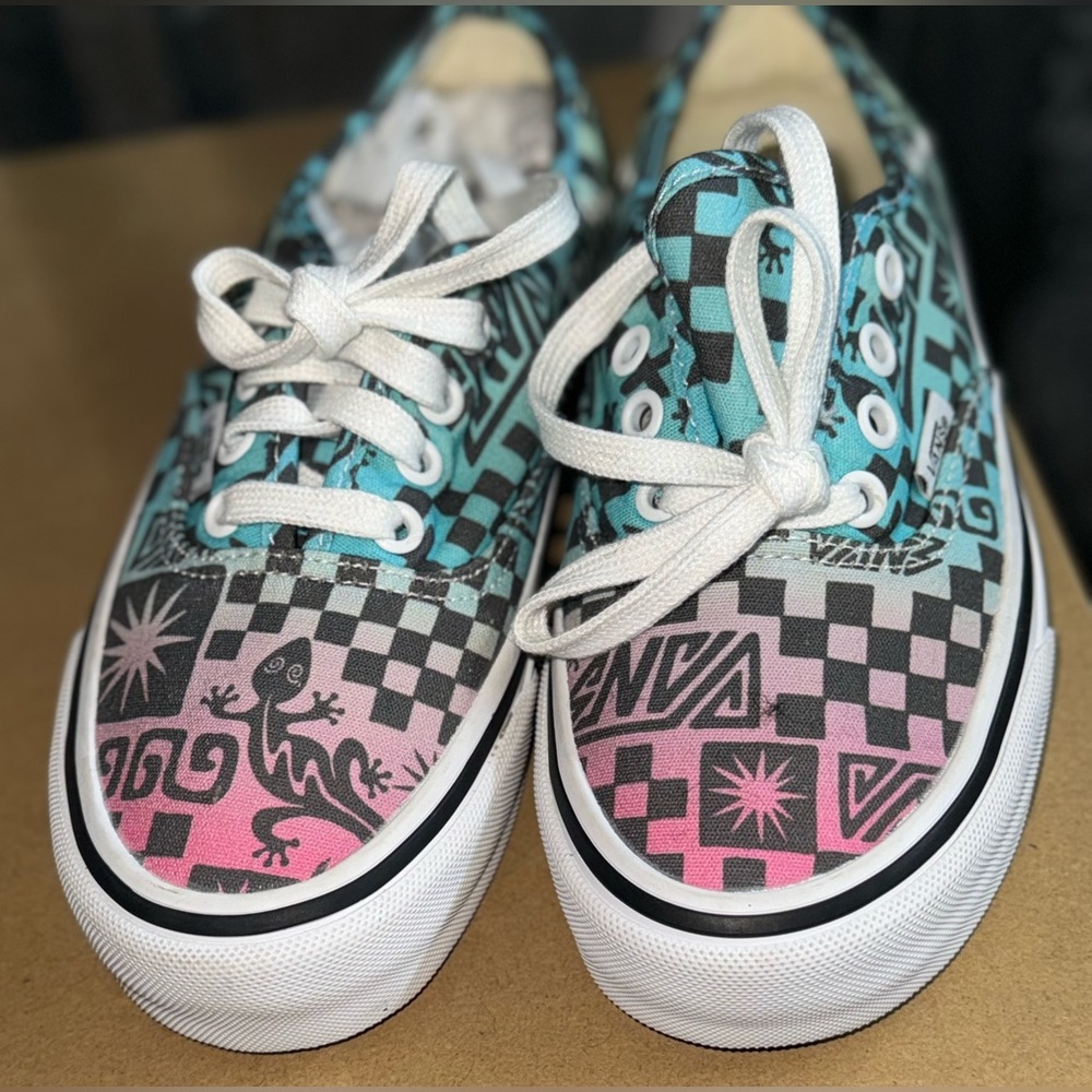 Vans off the wall lizard sneakers